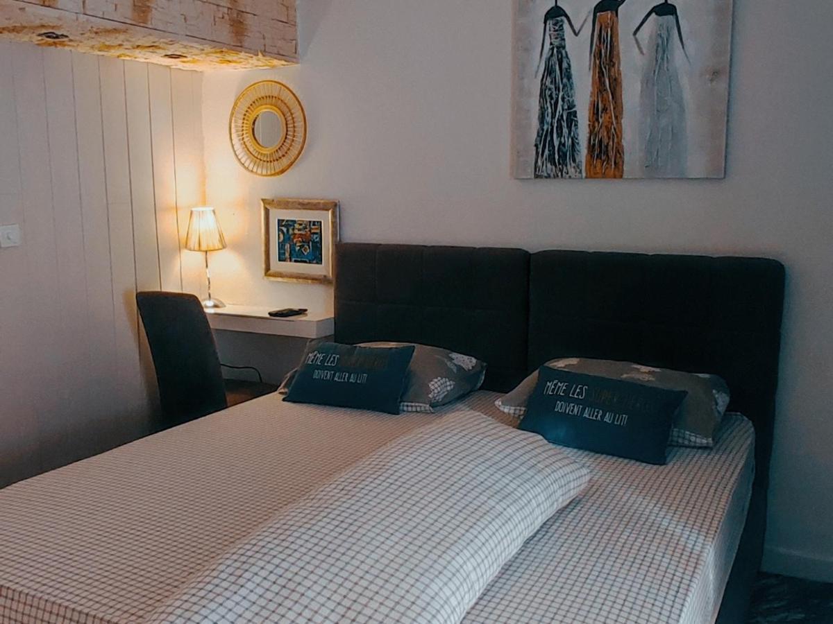 Apartmani Sollei เพทรอซาเน ภายนอก รูปภาพ