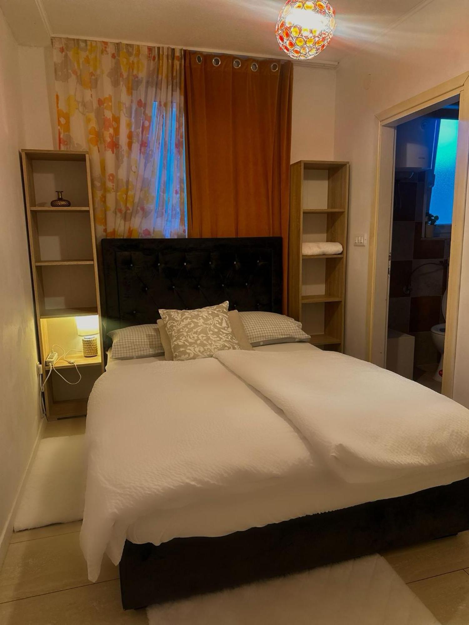 Apartmani Sollei เพทรอซาเน ภายนอก รูปภาพ